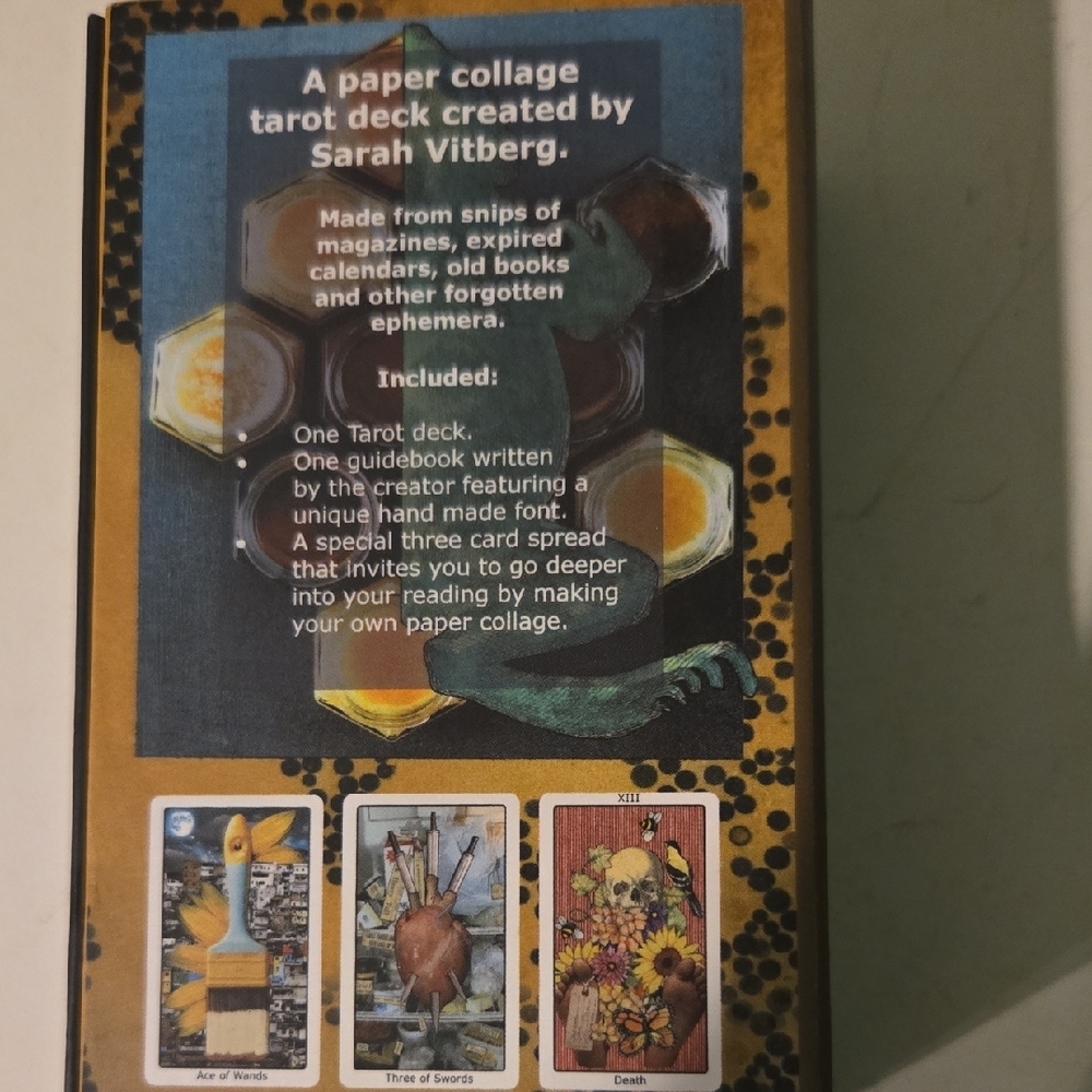 Deck of the Odd Tarot and Guidebook - Picture 2 of 6